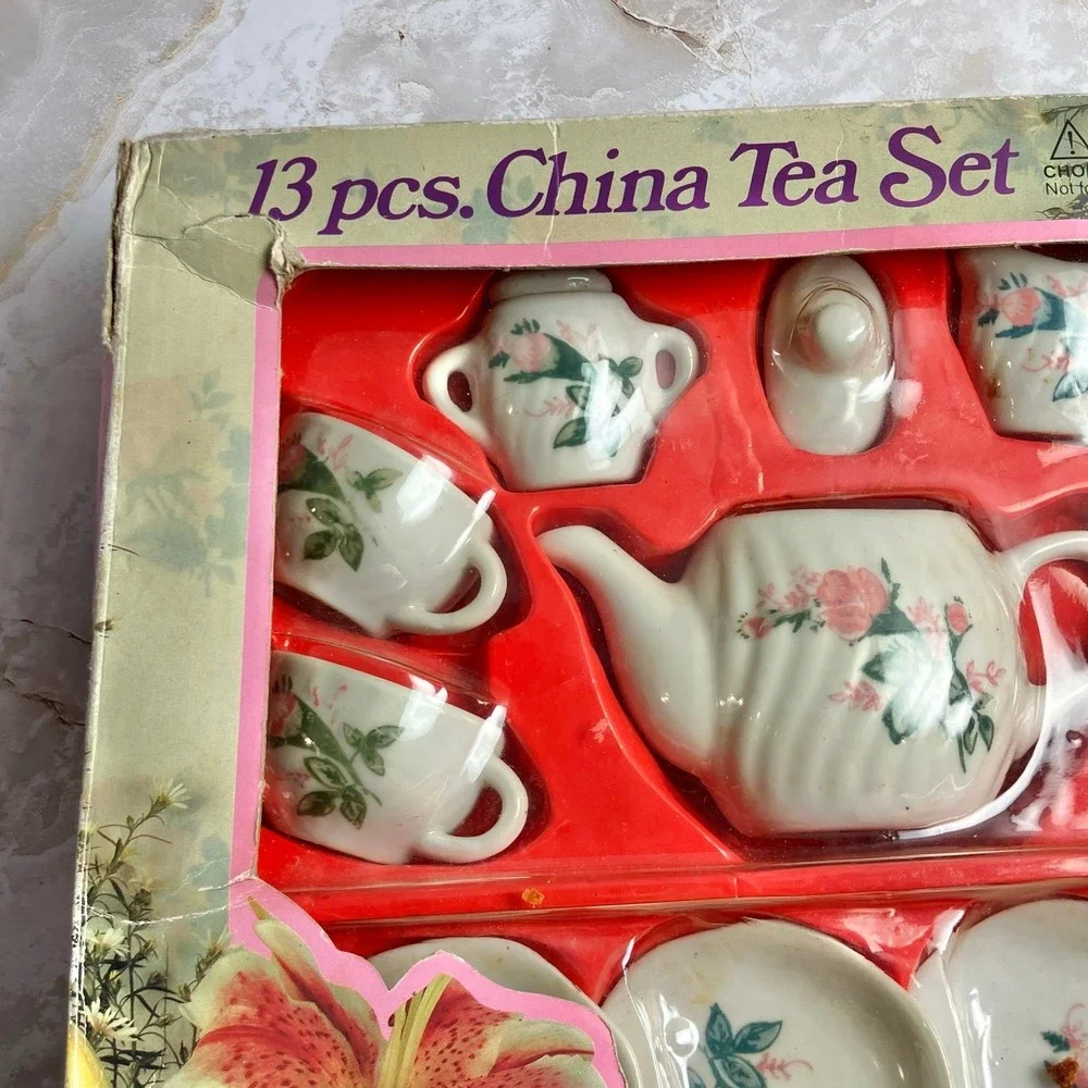 Vintage 13-Piece Porcelain Tea Set Pink Classic Rose Floral Children's Toy
